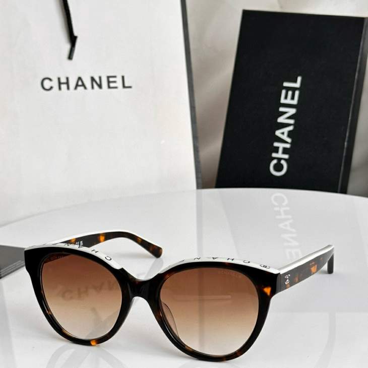 Picture of Chanel Sunglasses _SKUfw79480348fw
